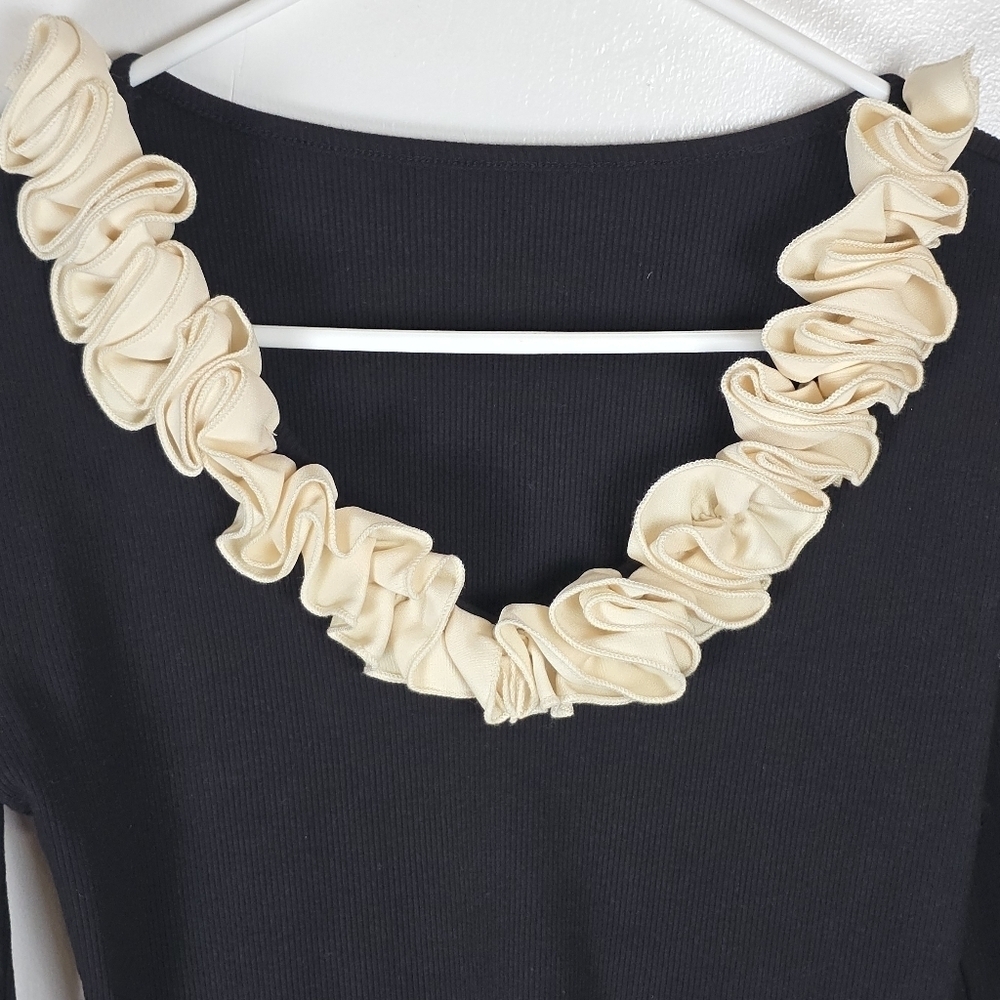 Commense Black and Ivory Ruffle Ribbed Knit Crop Top Small - Picture 2 of 8